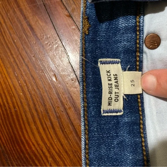 Madewell Mid-Rise Kick Out Jeans size 25 - Picture 4 of 13